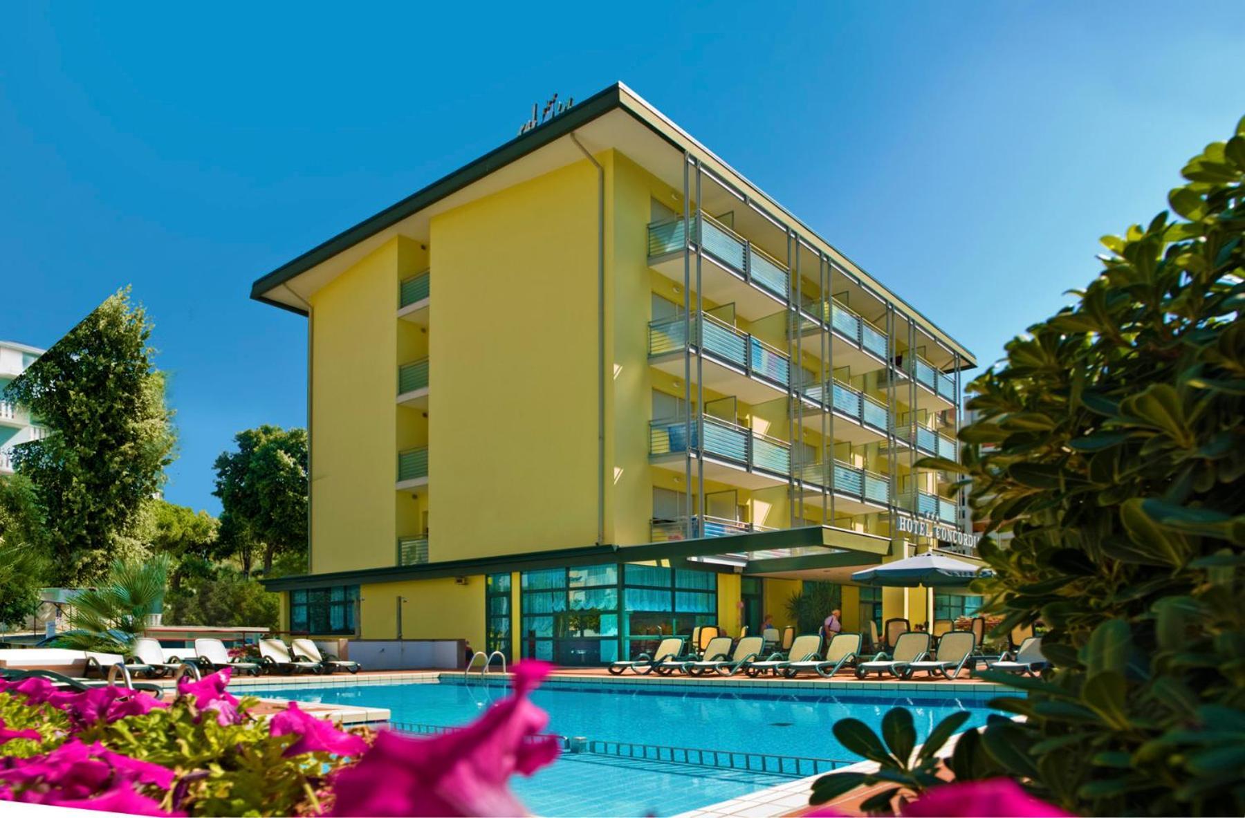 Hotel Concordia 3S Бибионе Екстериор снимка